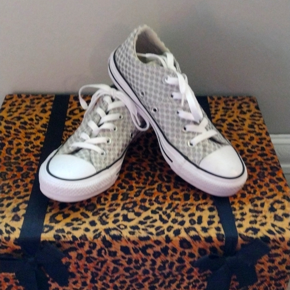 Converse Tennis